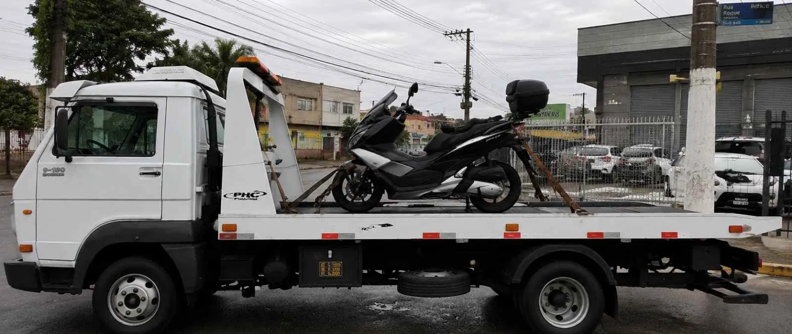 Guincho Trans Augusto realizando atendimento de guincho para moto em Campinas